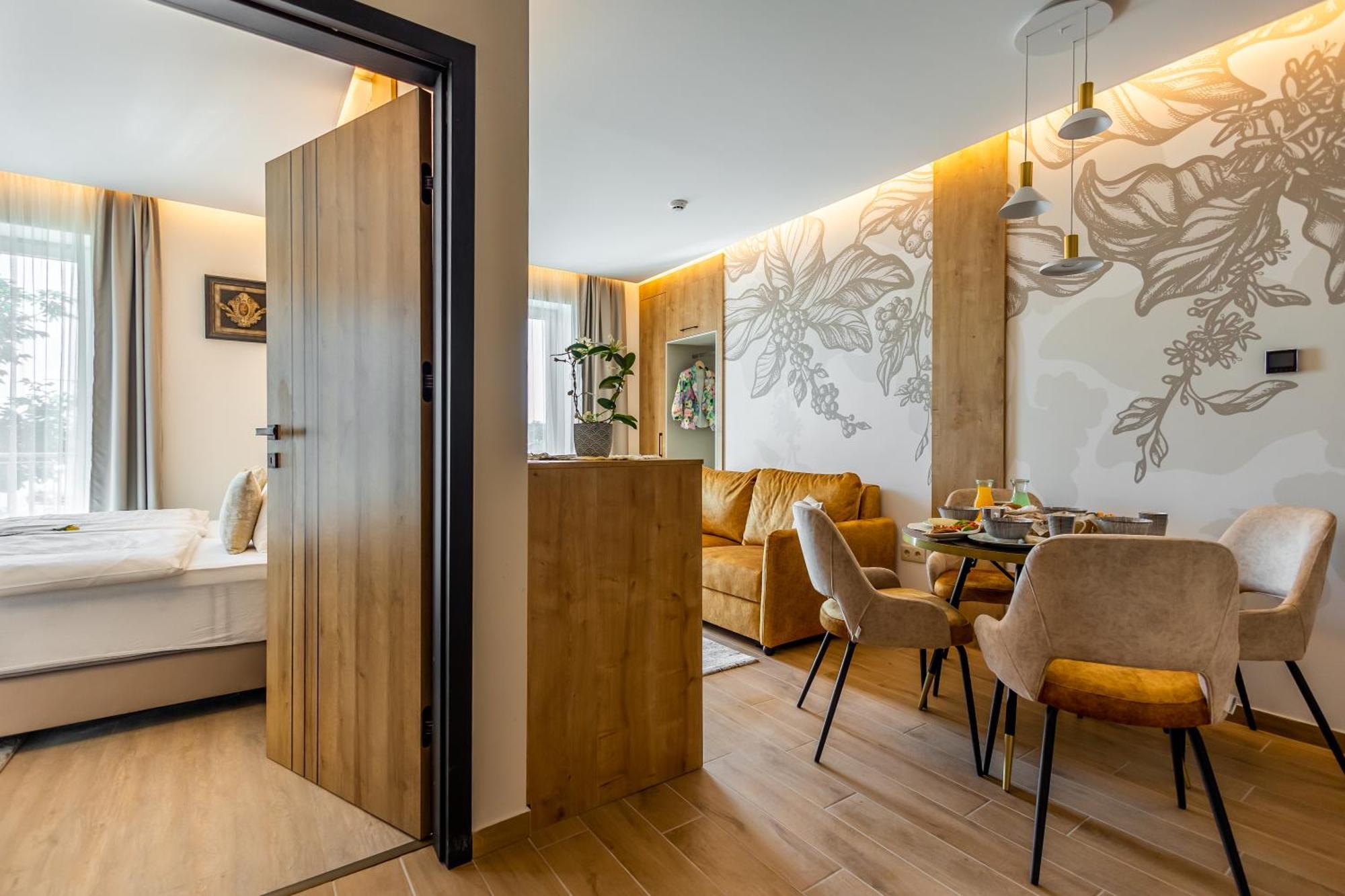 Mokka House Panzio Acomodação com café da manhã Miskolc Exterior foto